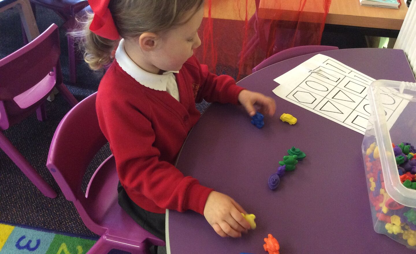 Image of We know how to work out the answer to half of ten!